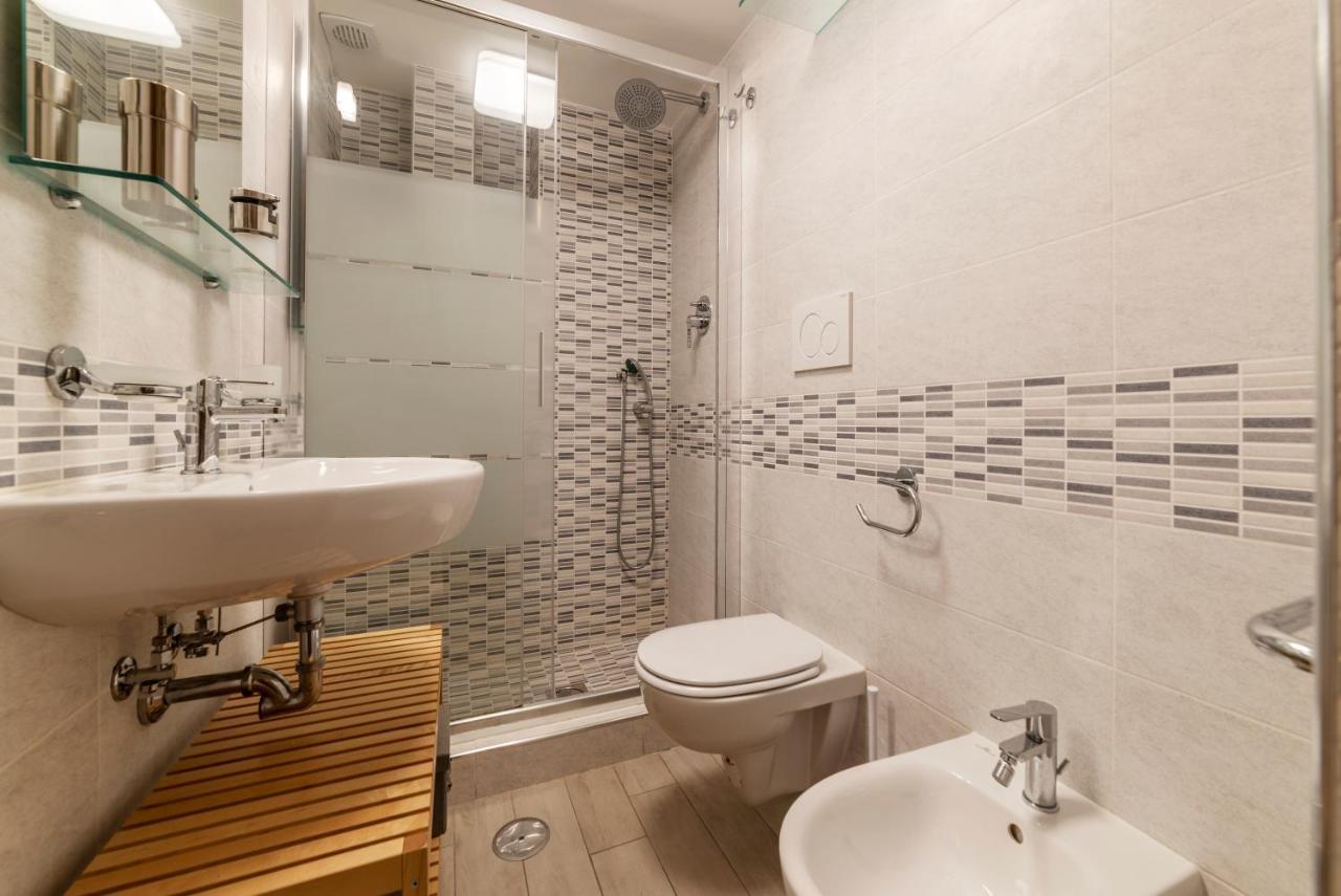 Termini Central And Elegant Apartment Rome Luaran gambar
